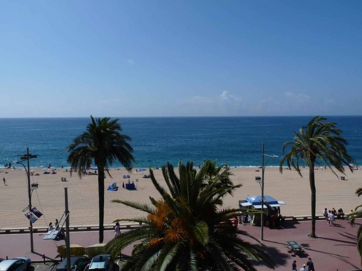 Apartaments Tropic Lloret de Mar Esterno foto